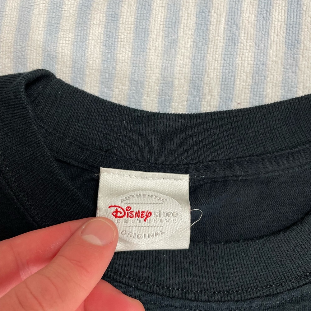 The Incredibles Black Long-Sleeve Graphic Tee. Reposh - no damage , used once - Picture 5 of 8